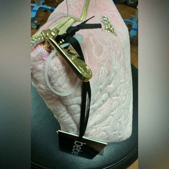 Random Cosmetic Bags - Picture 6 of 7